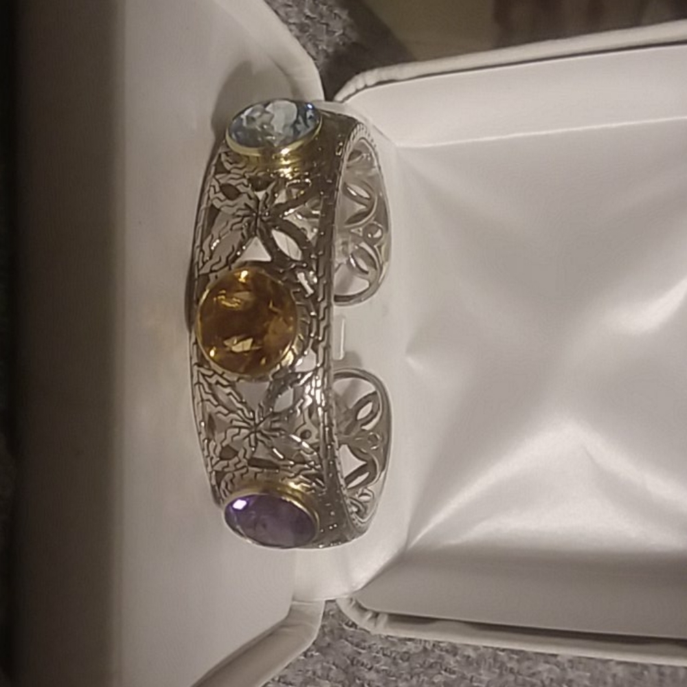 Meredith Leigh Sterling & 14k bracelet.